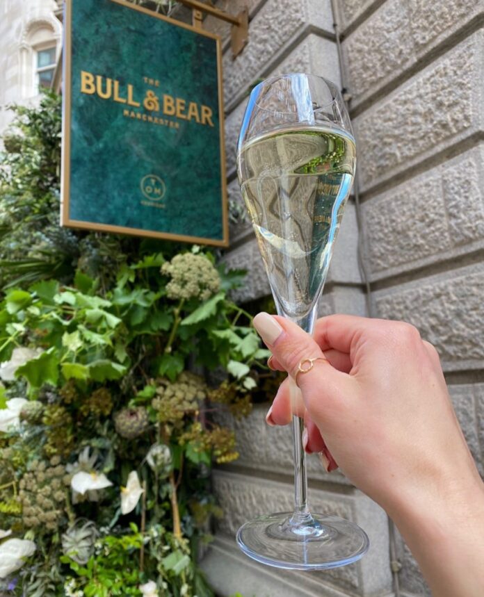 The Bull & Bear invites graduates to celebrate their achievements on what was once the trading floor of the Manchester Stock Exchange